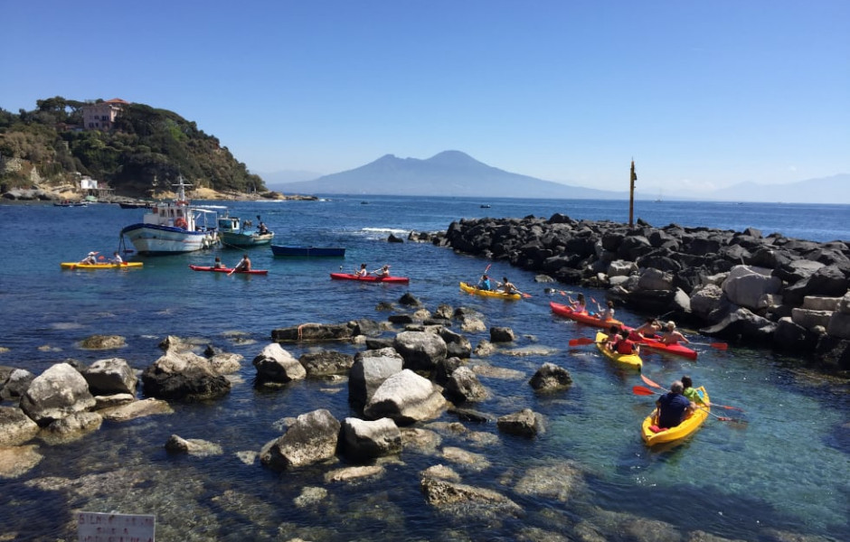 Discover Naples and surroundings